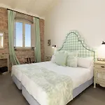 Maison Muralleta Bed & Breakfast 3*