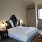 Bed & Breakfast Maison Muralleta 3*